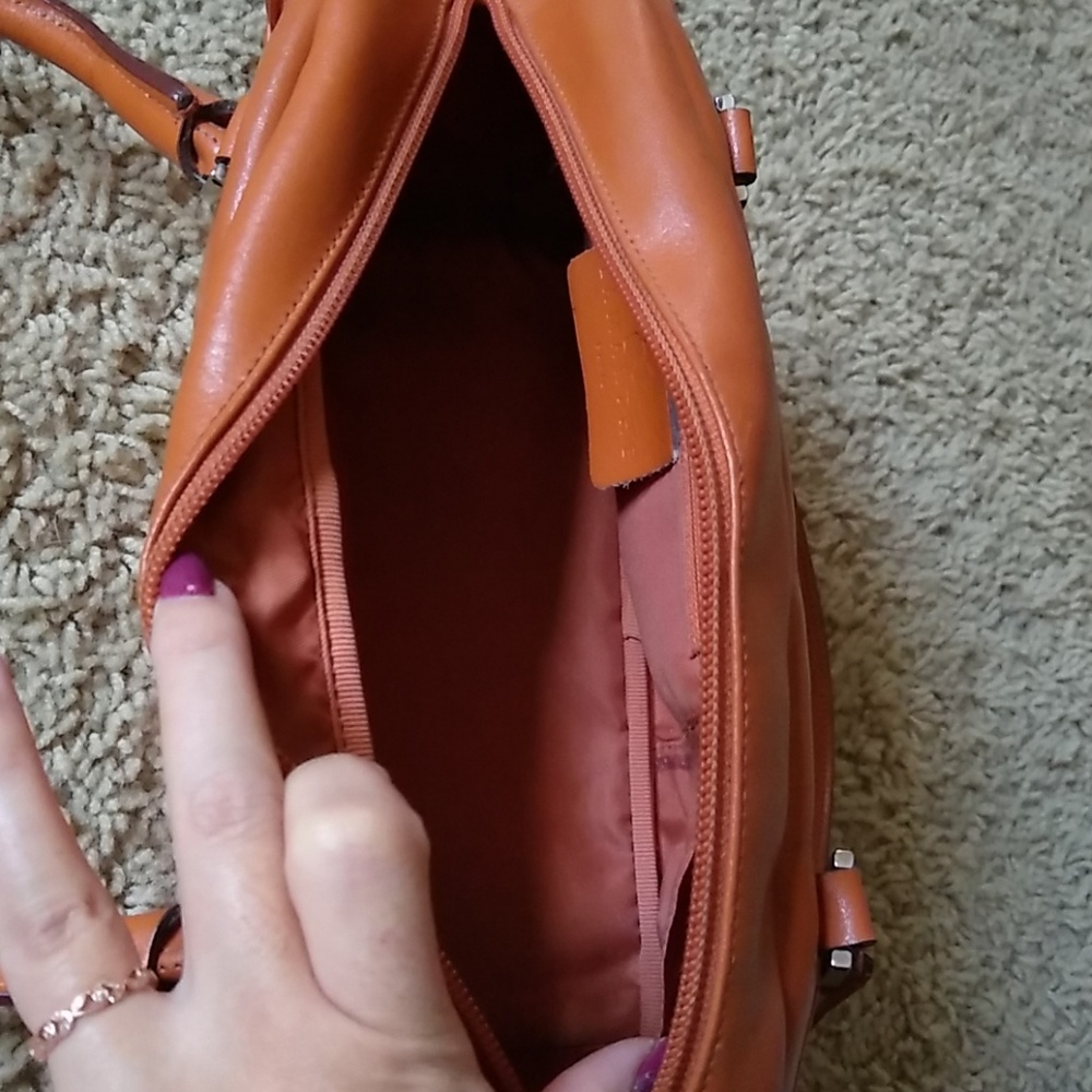 Lamarthe leather handbag - Picture 4 of 8
